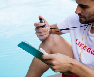 Socorrismo y salvamento de playas y piscinas